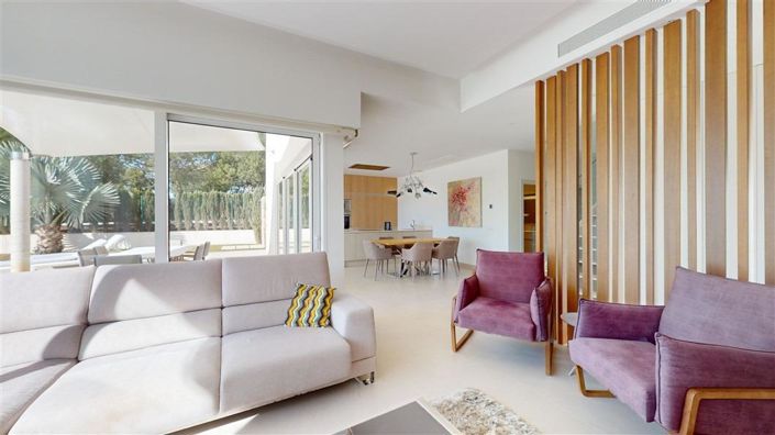 Image No.17-4 Bed Villa for sale