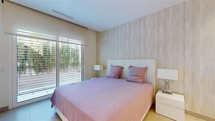 Image No.23-4 Bed Villa for sale