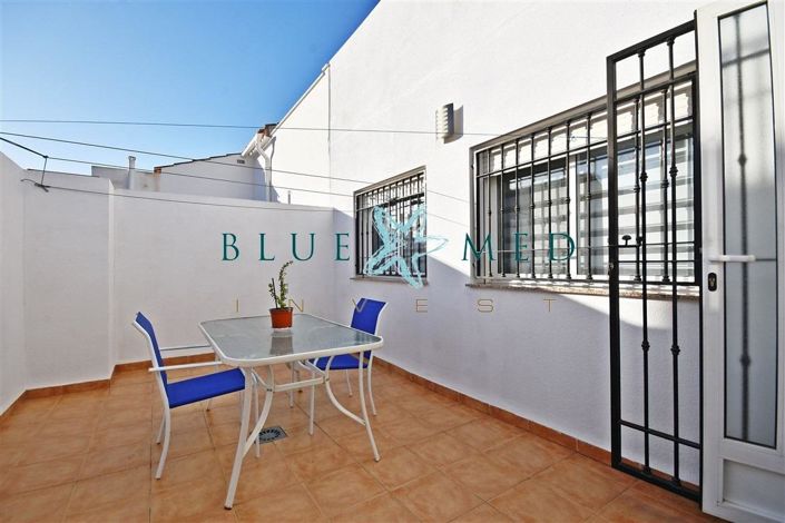 Image No.9-3 Bed House for sale