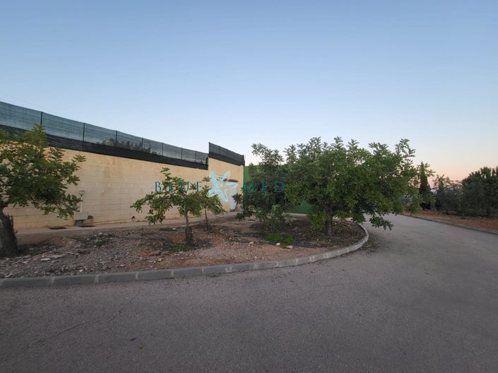 Image No.23-43 Bed Country House for sale