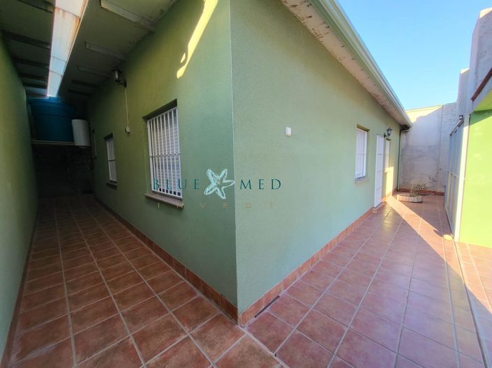 Image No.24-43 Bed Country House for sale