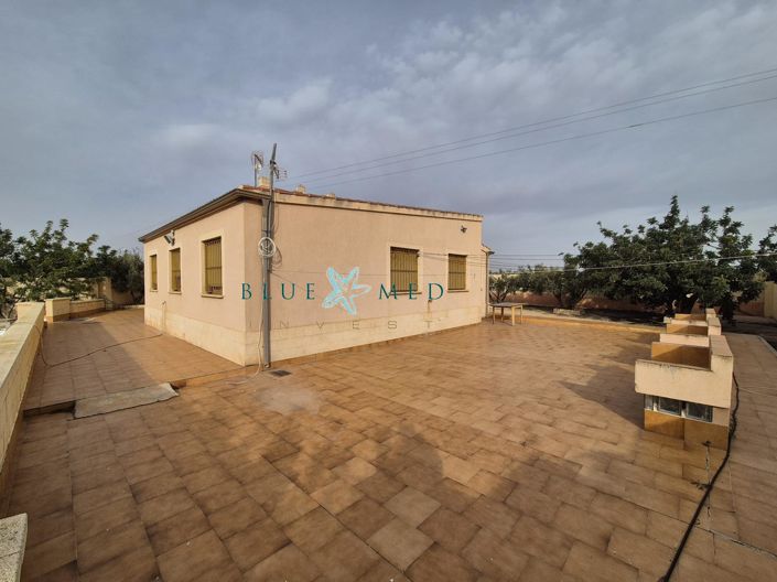 Image No.41-43 Bed Country House for sale