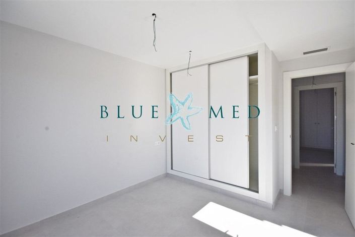 Image No.19-3 Bed Villa for sale