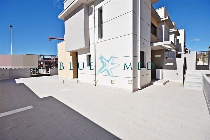 Image No.33-3 Bed Villa for sale