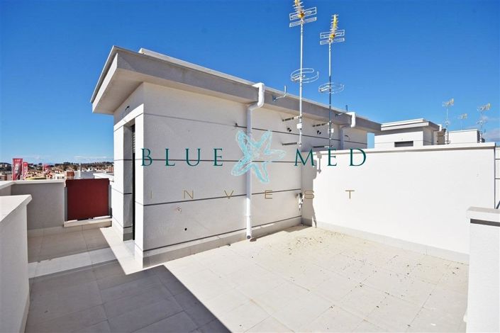 Image No.35-3 Bed Villa for sale