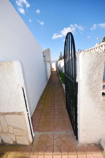 Image No.3-4 Bed Villa for sale