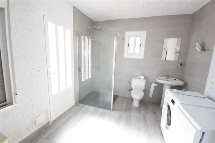 Image No.37-4 Bed Villa for sale