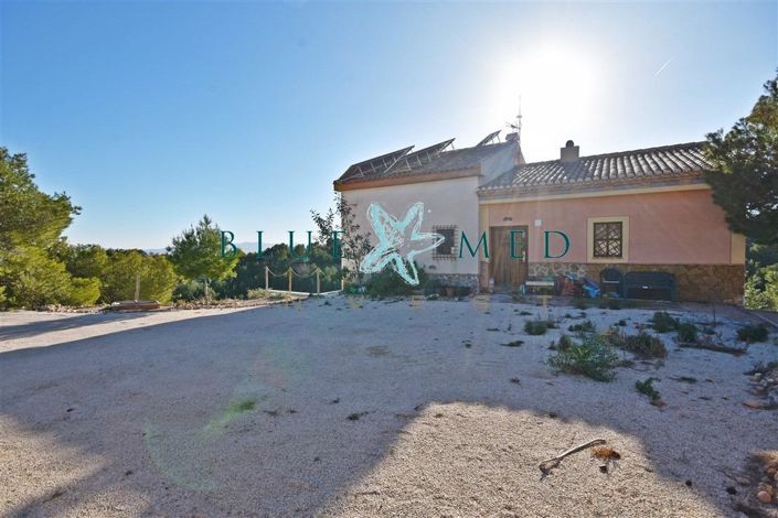 Image No.2-3 Bed Country House for sale