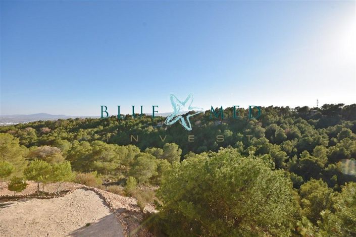 Image No.6-3 Bed Country House for sale