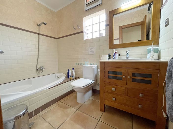 Image No.9-3 Bed Villa for sale