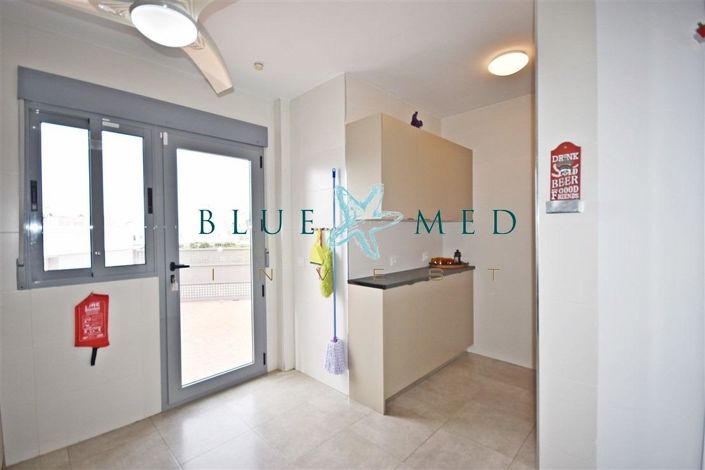 Image No.11-3 Bed Villa for sale