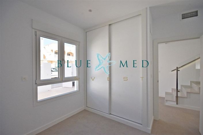 Image No.11-3 Bed Villa for sale