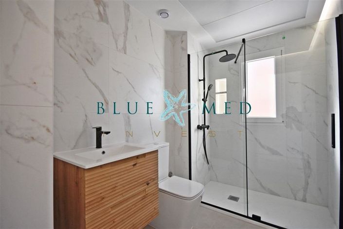 Image No.18-3 Bed Villa for sale