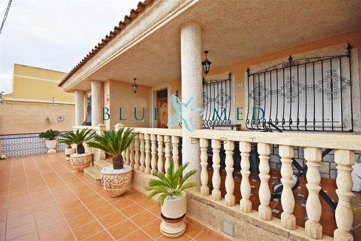 Image No.2-3 Bed House for sale