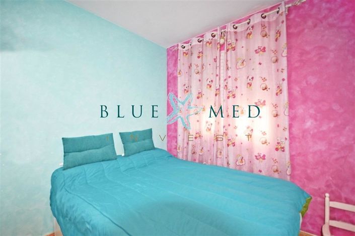 Image No.17-3 Bed Flat for sale