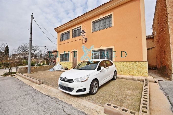 Image No.1-5 Bed Country House for sale