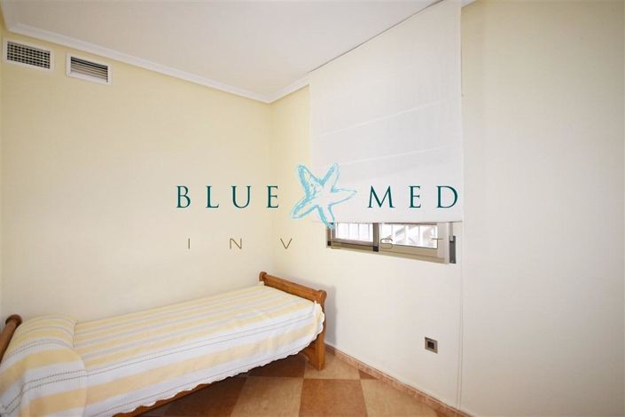 Image No.16-3 Bed Flat for sale