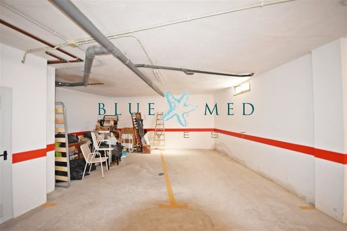 Image No.24-3 Bed Flat for sale