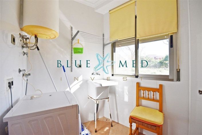 Image No.9-3 Bed Flat for sale