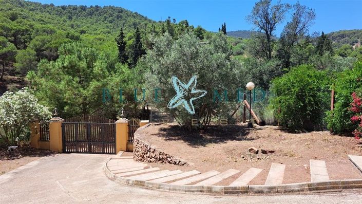 Image No.16-5 Bed Country House for sale