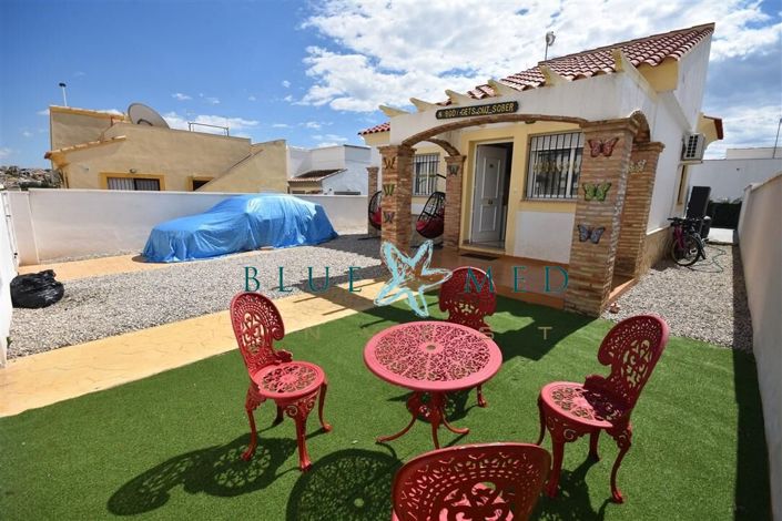 Image No.37-2 Bed Villa for sale