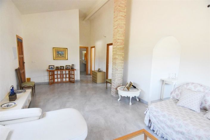 Image No.13-3 Bed Country House for sale