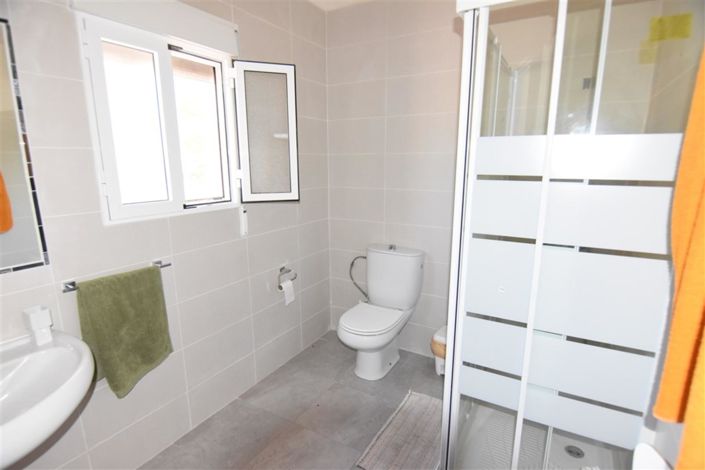 Image No.25-3 Bed Country House for sale