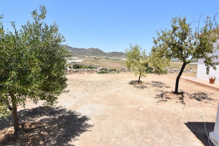 Image No.8-3 Bed Country House for sale