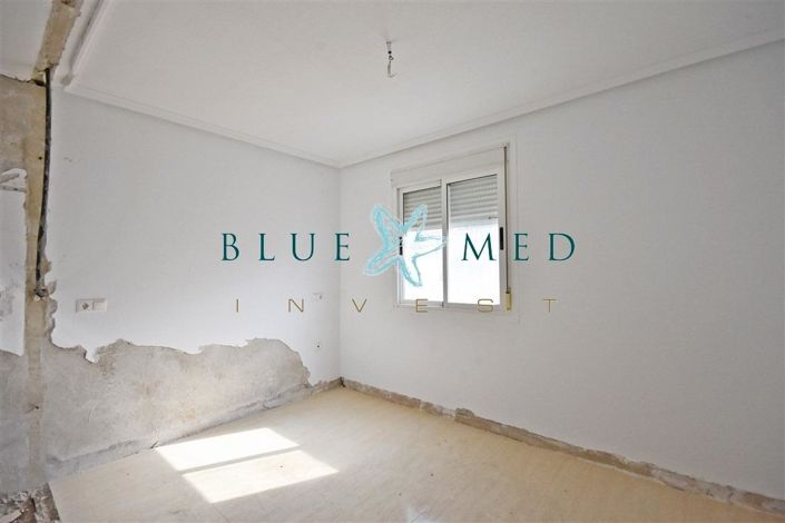 Image No.9-2 Bed House for sale