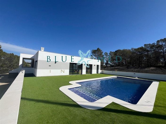 Image No.27-3 Bed Country House for sale