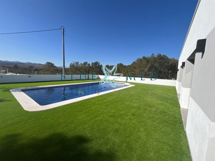 Image No.5-3 Bed Country House for sale