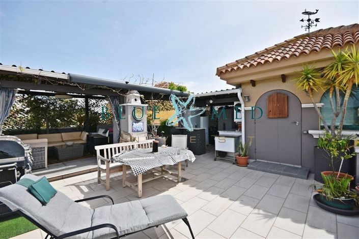 Image No.1-3 Bed Penthouse for sale
