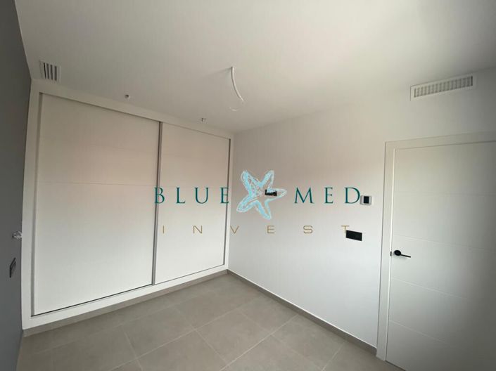 Image No.7-3 Bed Villa for sale