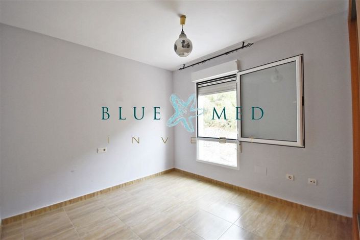 Image No.25-4 Bed Duplex for sale