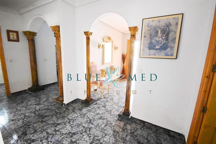 Image No.14-4 Bed Villa for sale