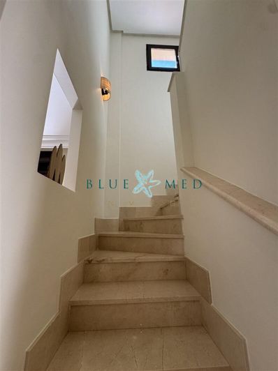 Image No.18-3 Bed Villa for sale