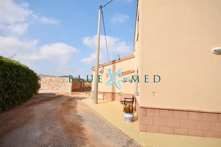 Image No.11-3 Bed Country House for sale