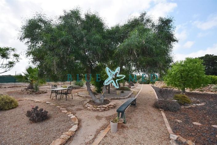 Image No.25-3 Bed Country House for sale