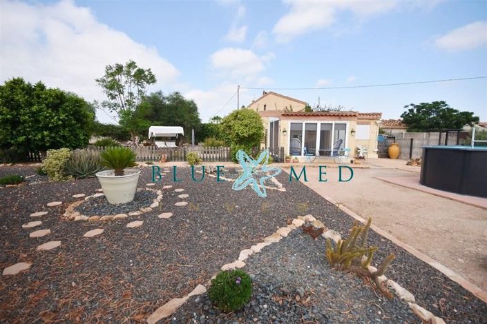 Image No.28-3 Bed Country House for sale