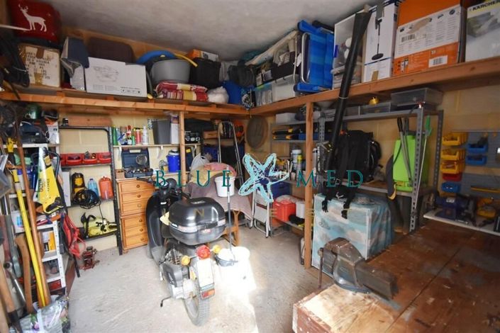 Image No.37-3 Bed Country House for sale