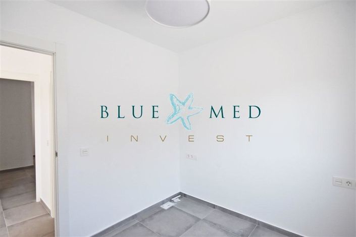 Image No.16-4 Bed Duplex for sale