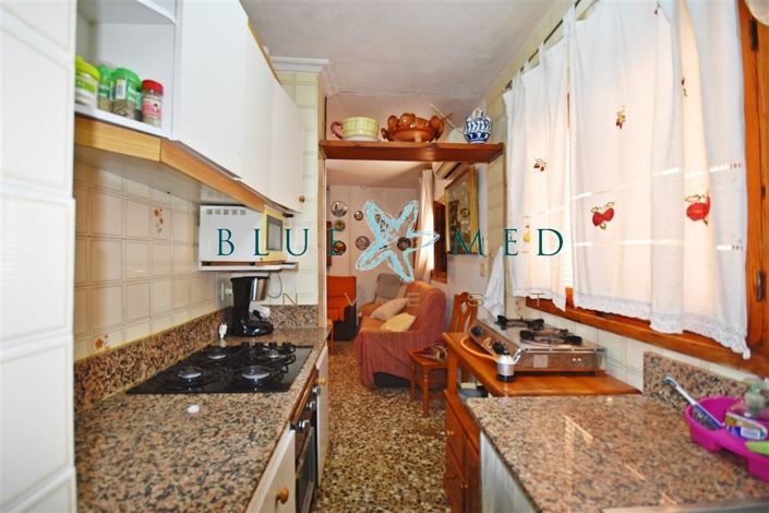 Image No.11-3 Bed Flat for sale