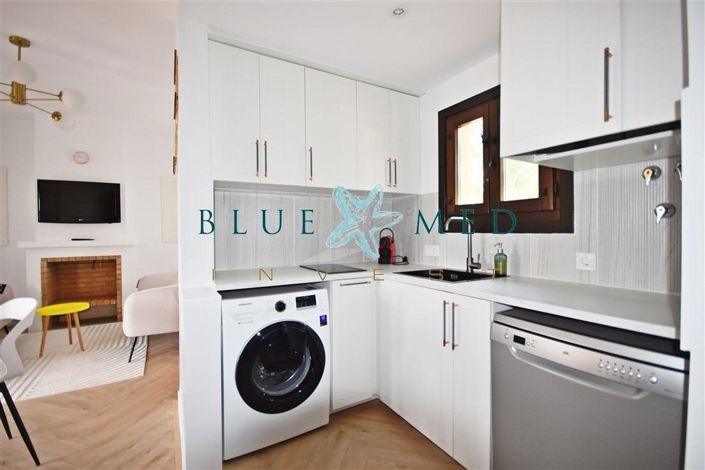 Image No.10-2 Bed House for sale