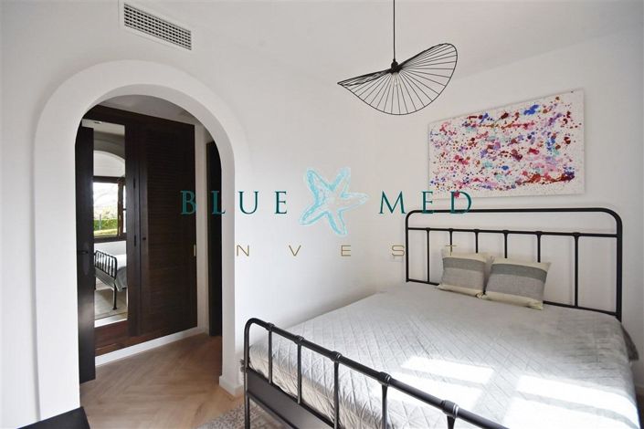 Image No.15-2 Bed House for sale