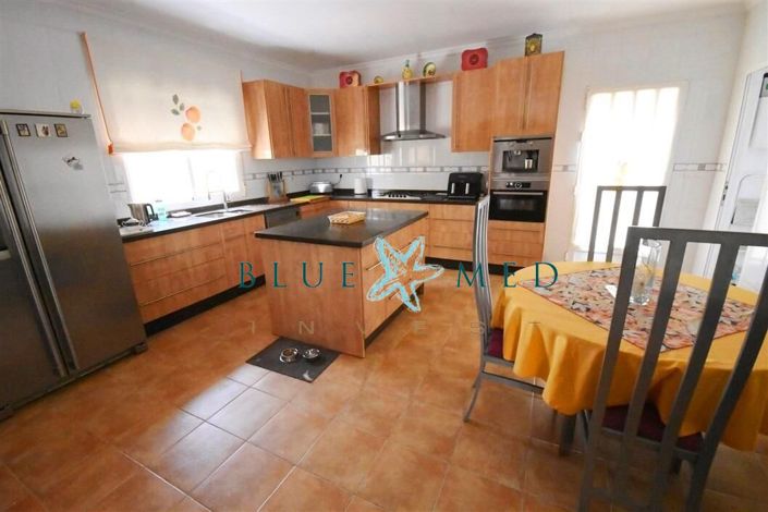 Image No.29-4 Bed Country House for sale