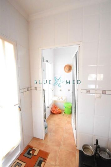 Image No.32-4 Bed Country House for sale