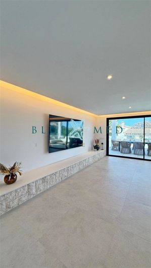 Image No.12-4 Bed Villa for sale