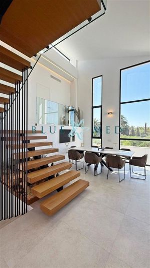 Image No.18-4 Bed Villa for sale