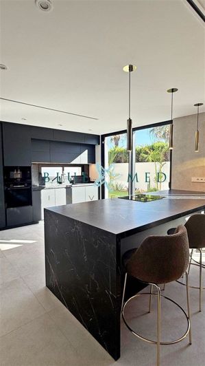 Image No.22-4 Bed Villa for sale