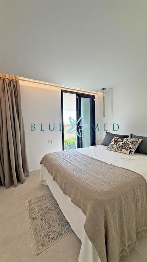 Image No.37-4 Bed Villa for sale